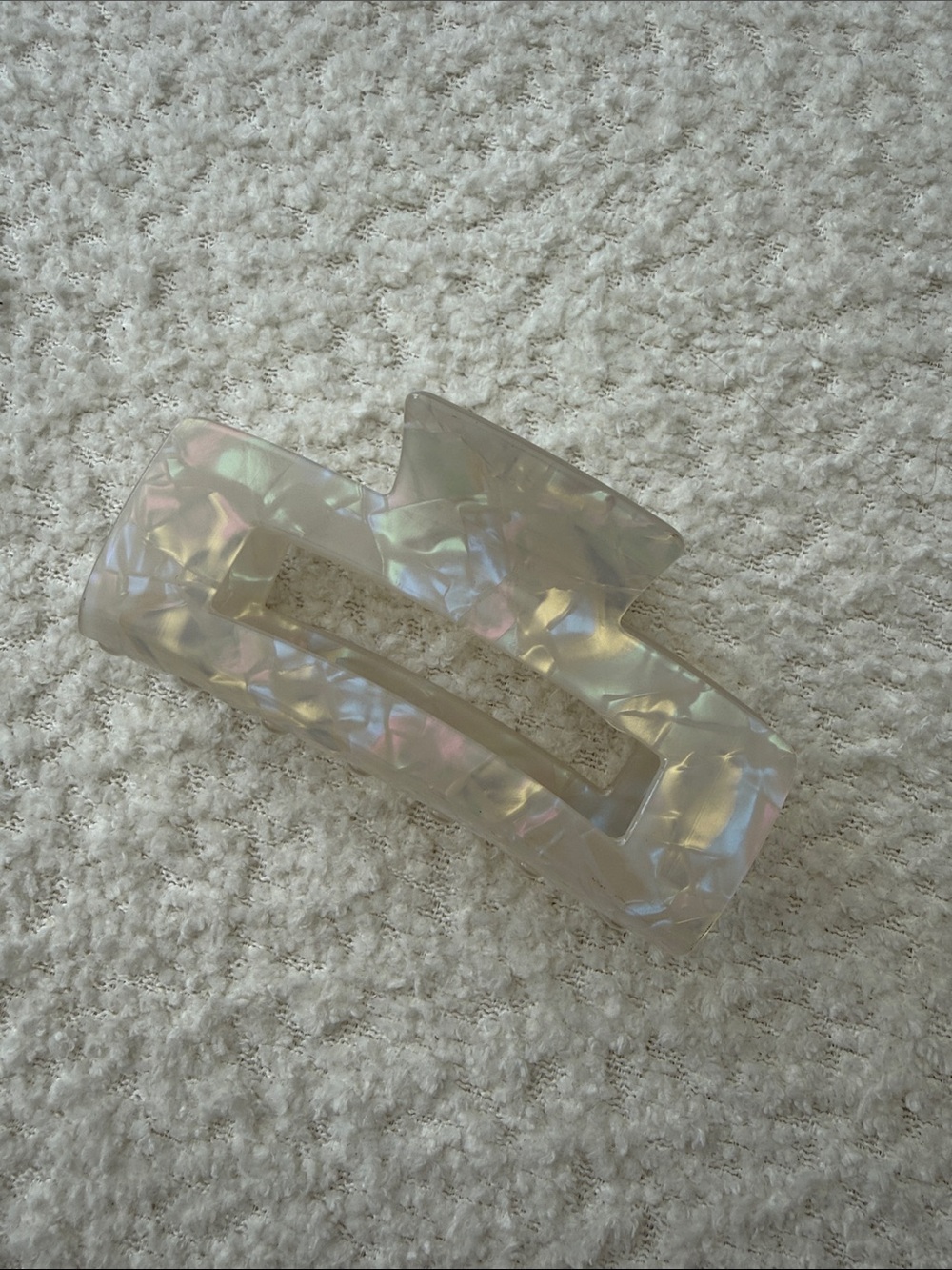 Iridescent Pearl Resin Hair Claw Clip - Women Accessories